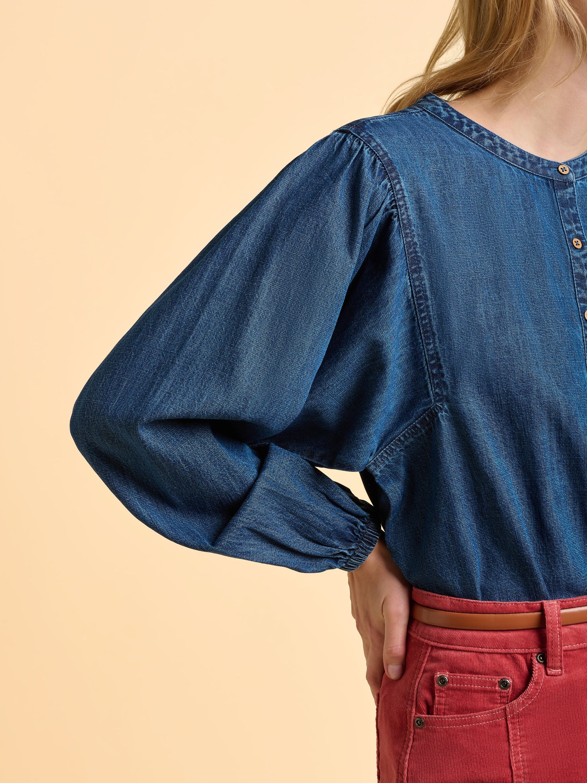 Auri Blouse