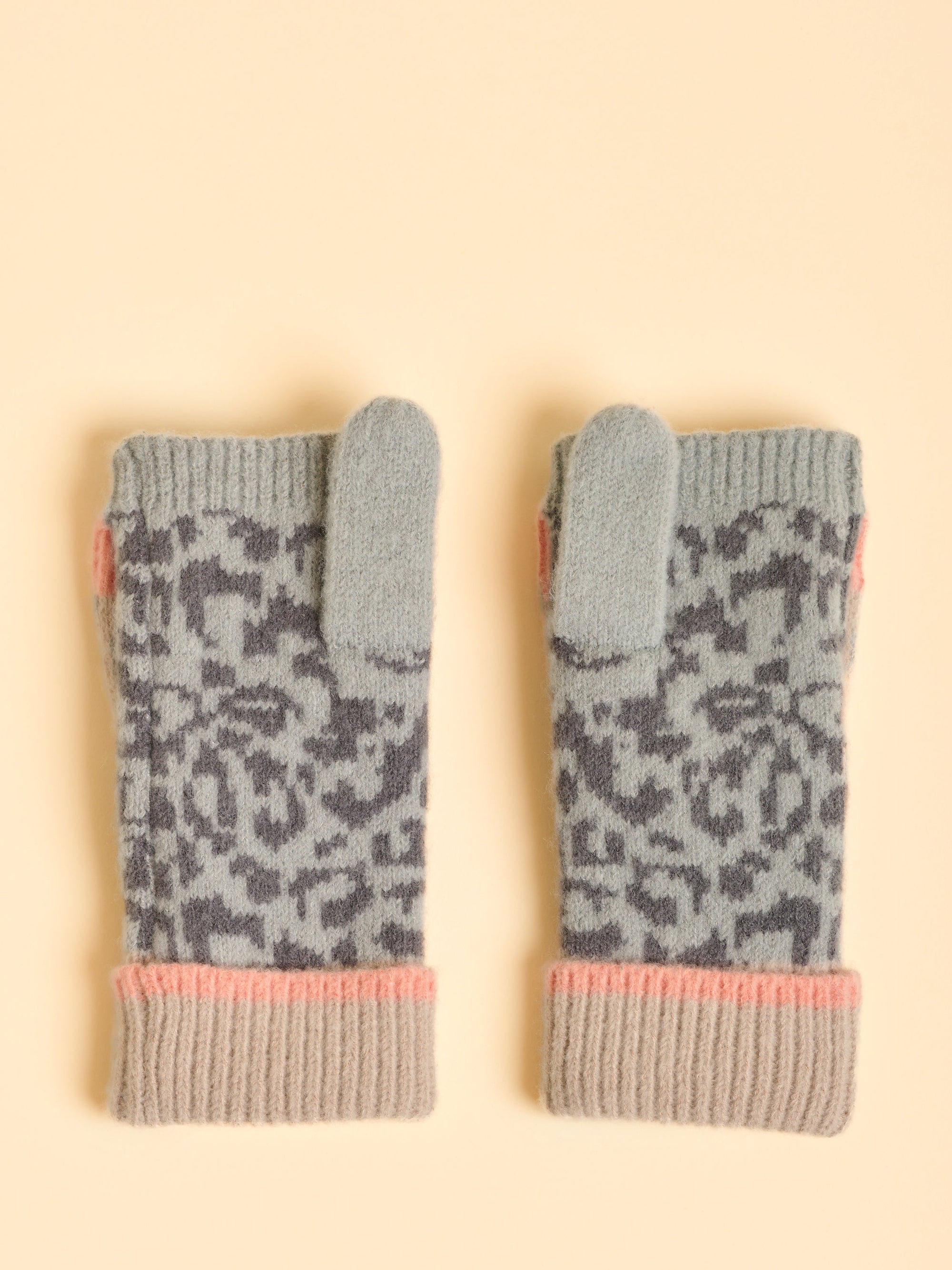 Animax Glove