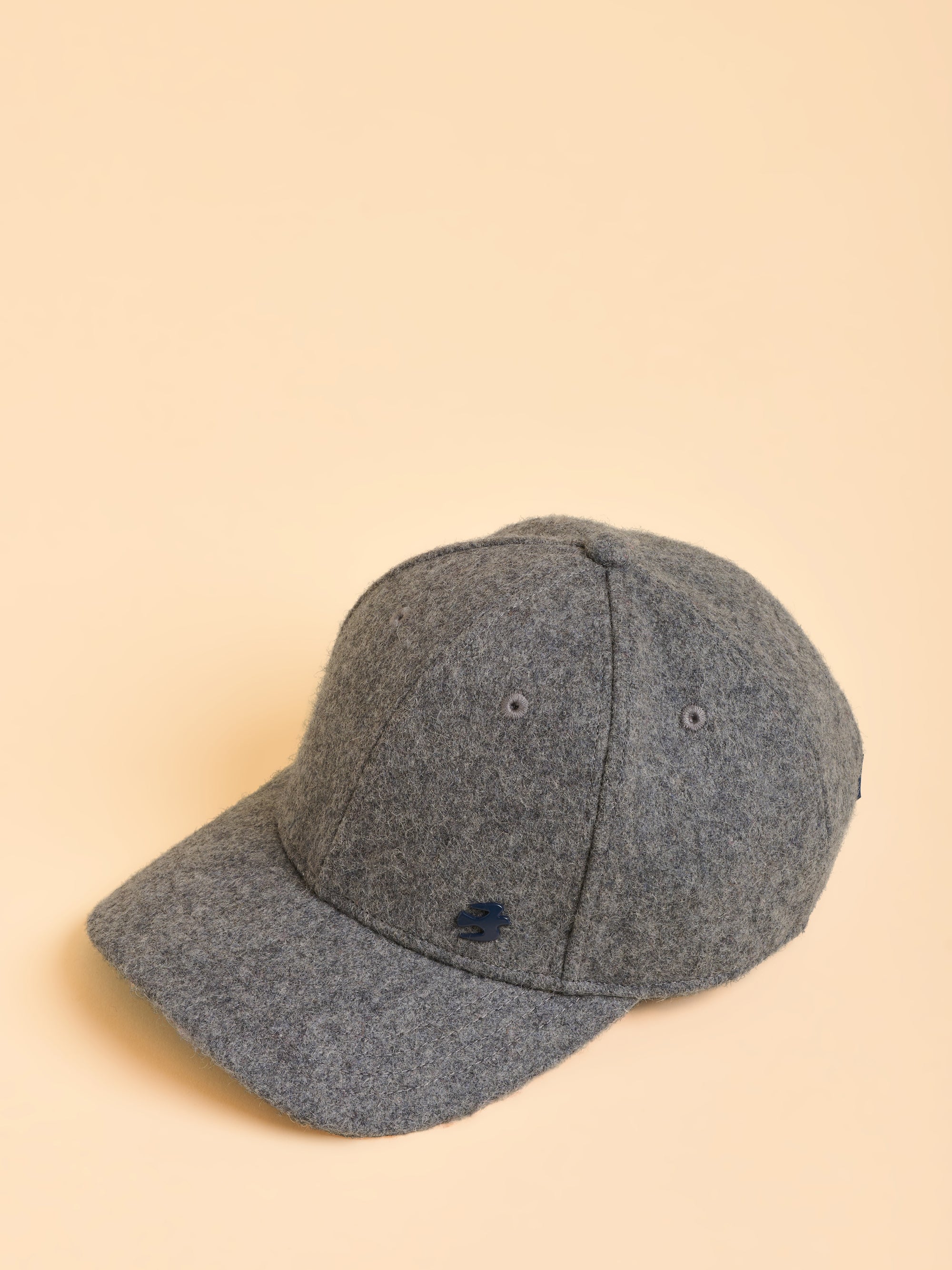 Wells Cap