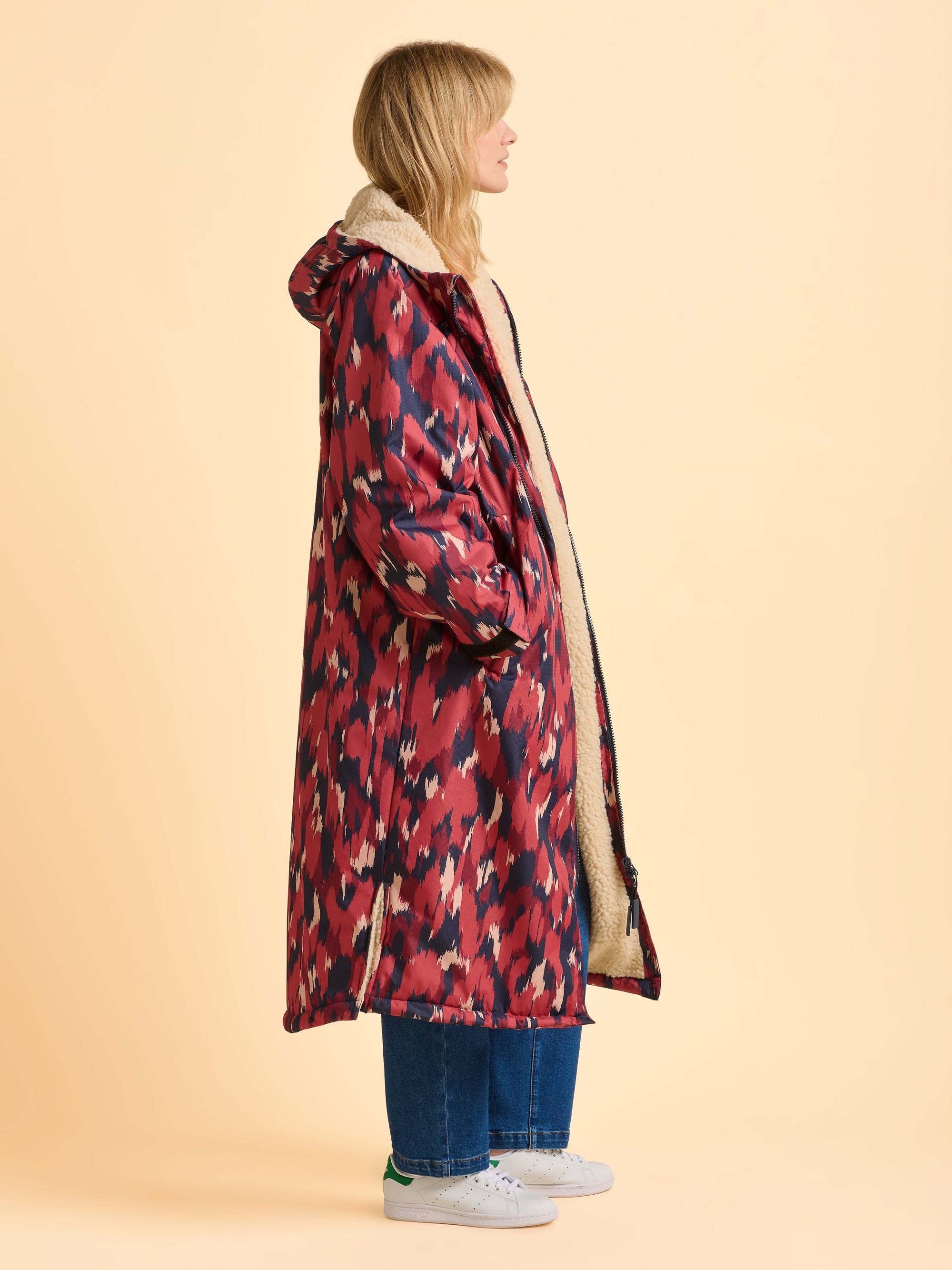 Almer Chinook Changing Robe