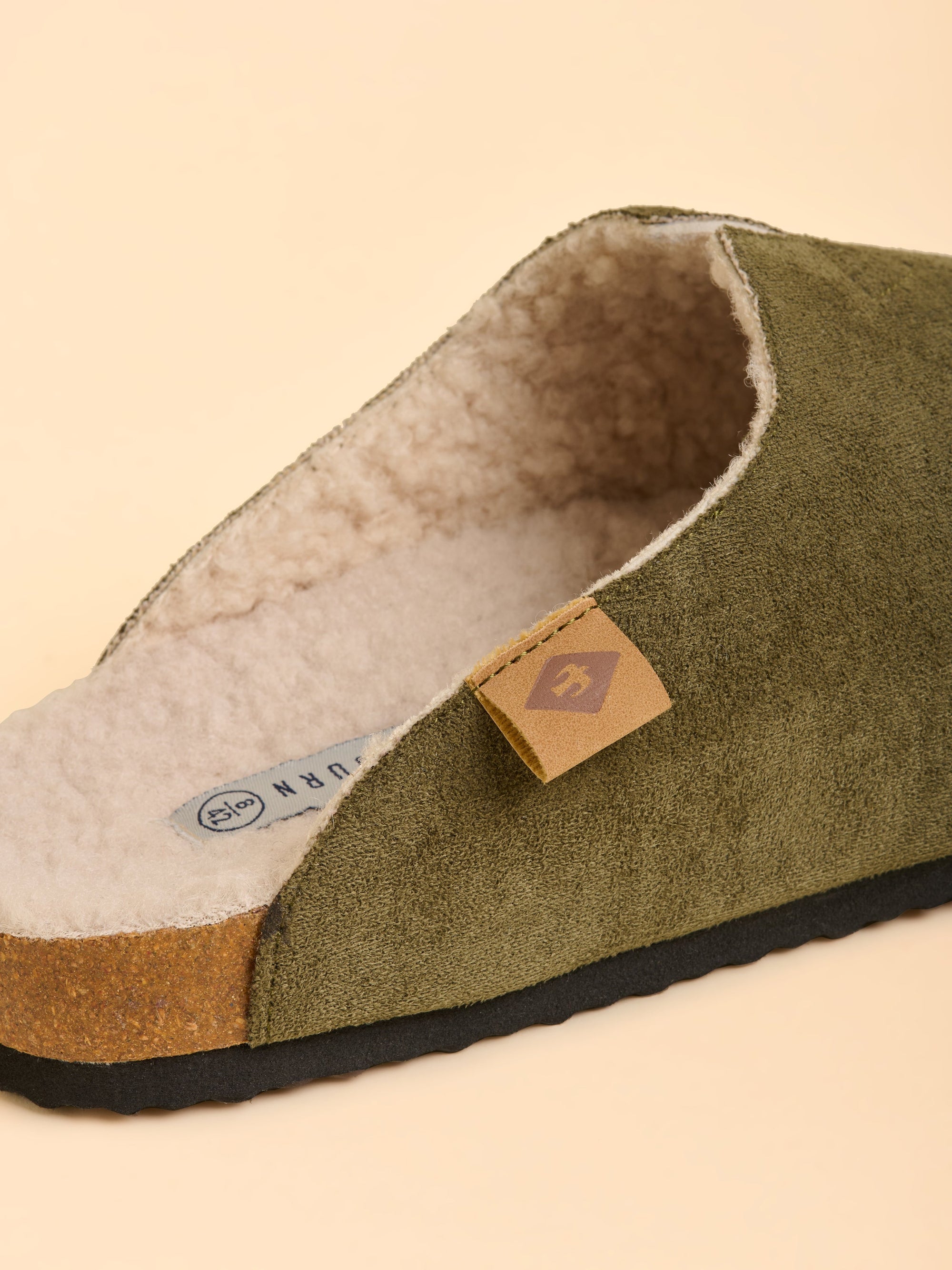 Dene Slipper