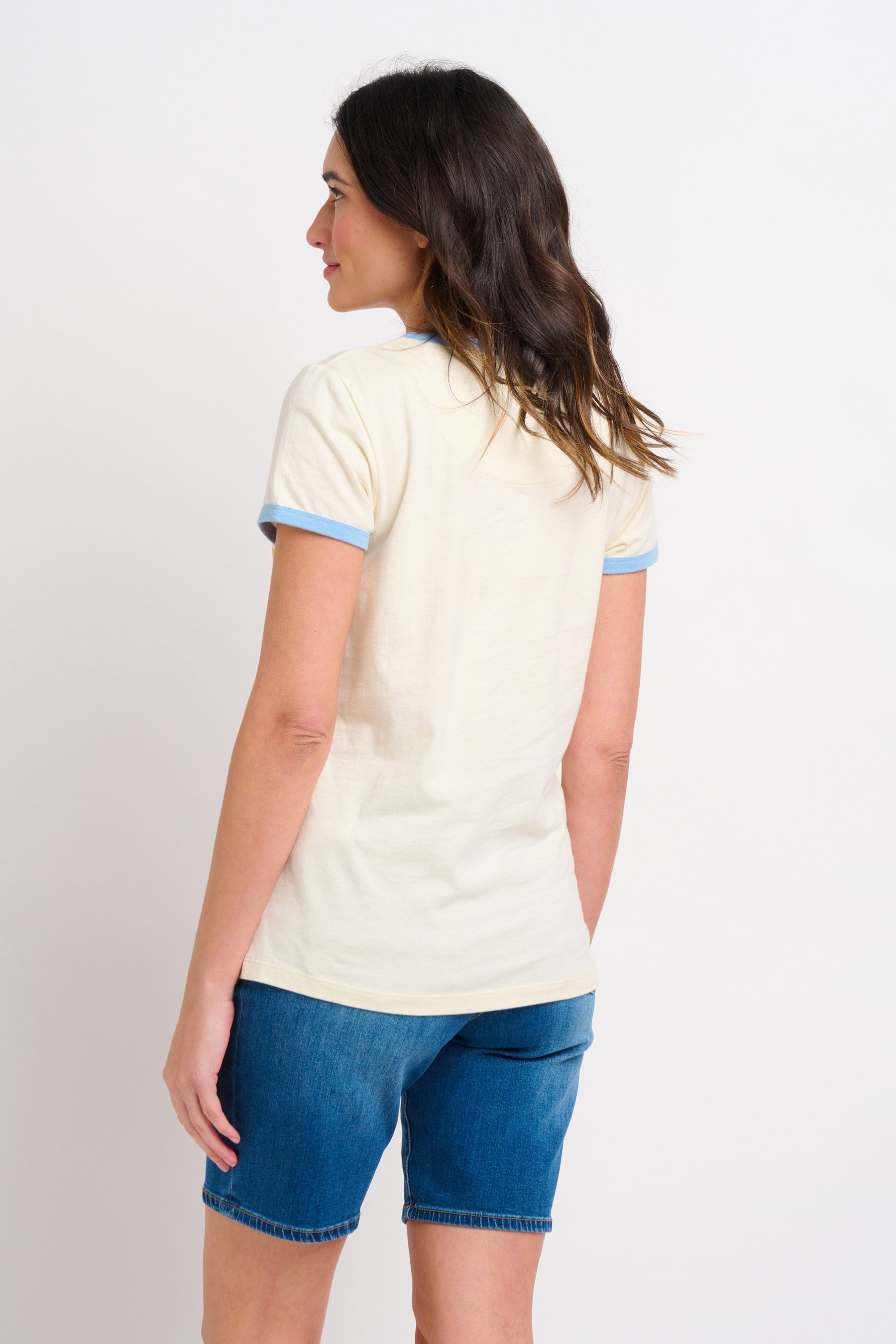 Wave Chest Stripe Tshirt