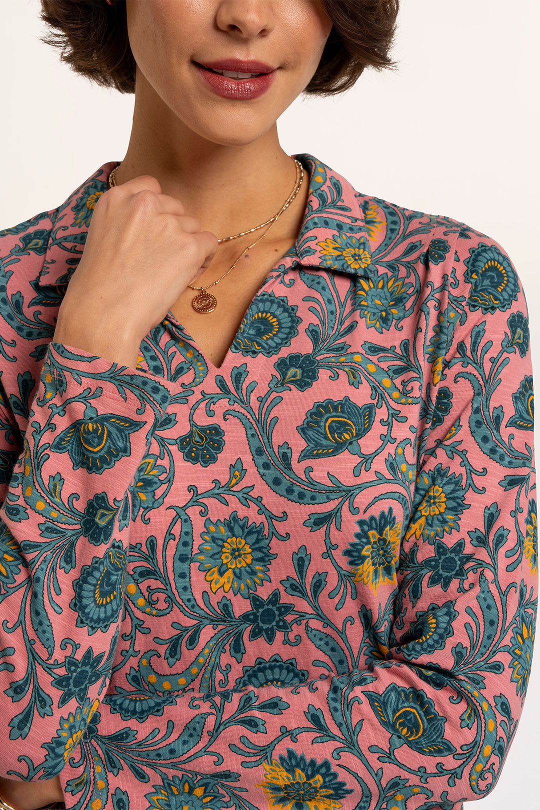 Ladies Shirts and Blouses