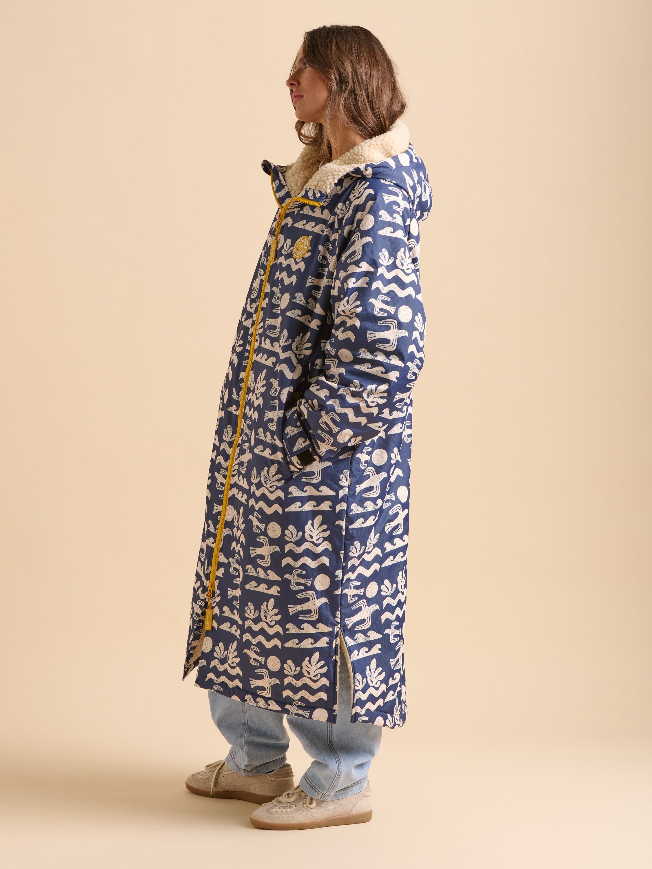 Coast Chinook Changing Robe
