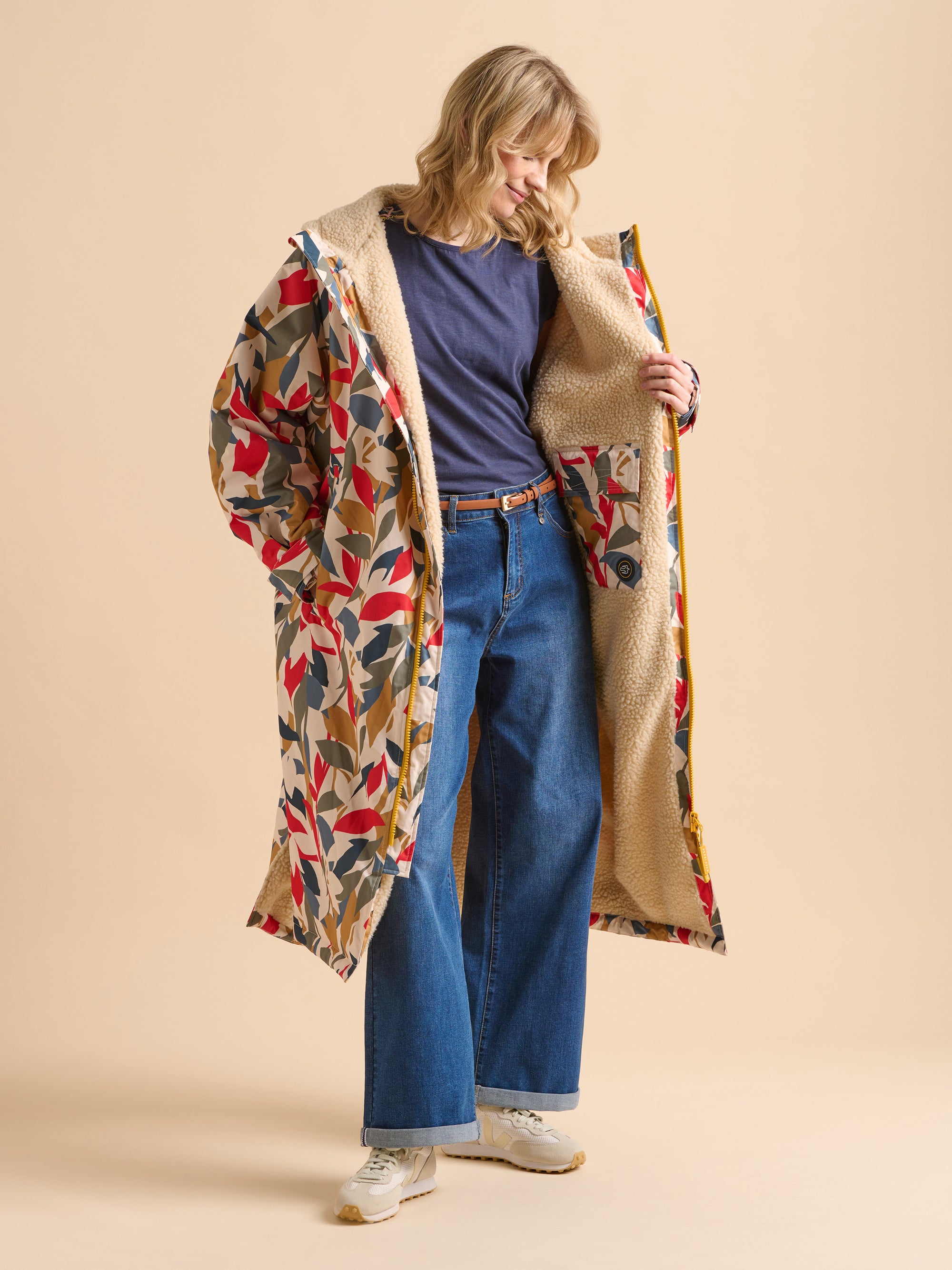 Falling Leaves Chinook Changing Robe