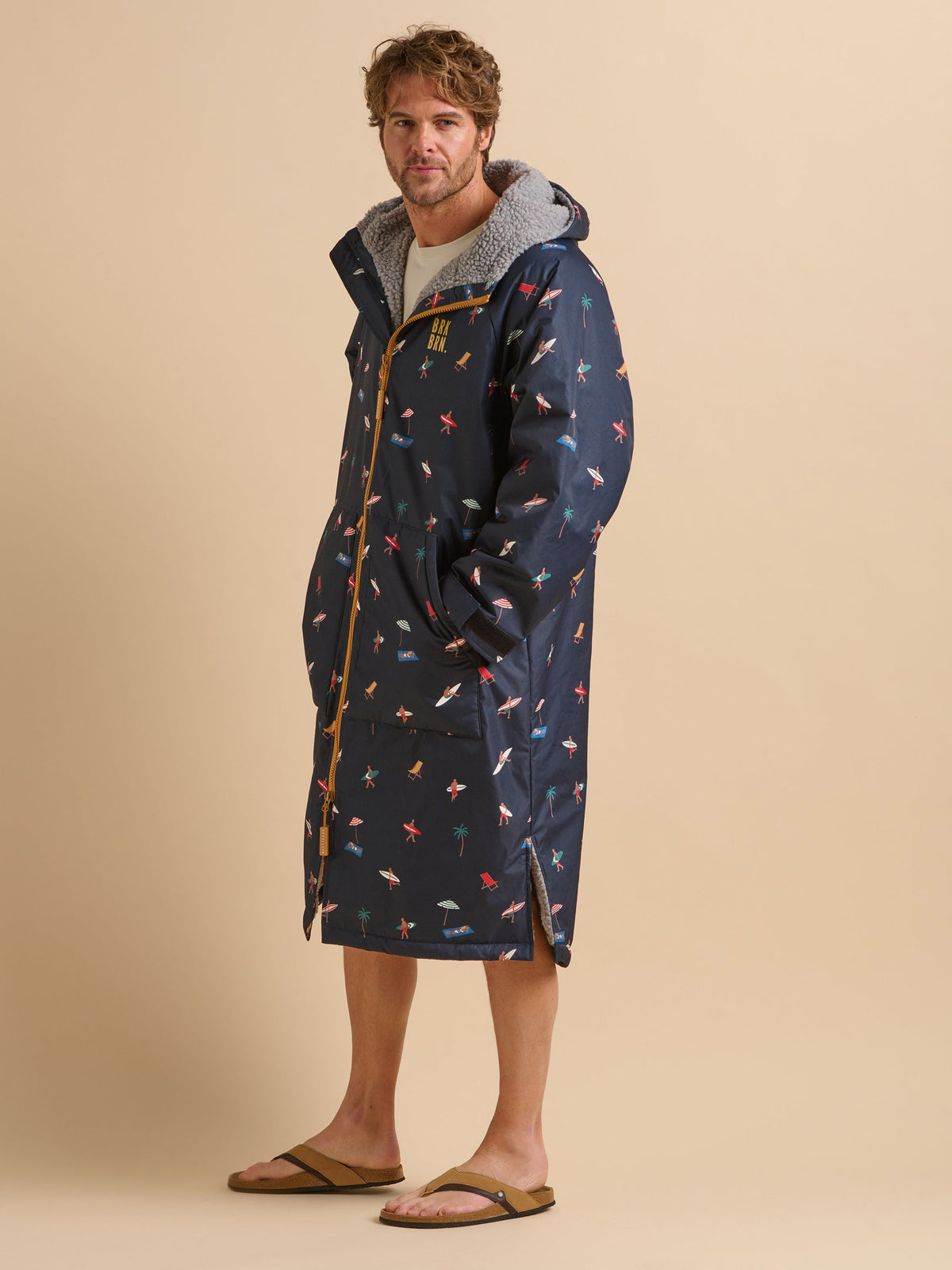Brakeburn Changing Robe Brakeburn | Water-Resistant Men's Changing Robes