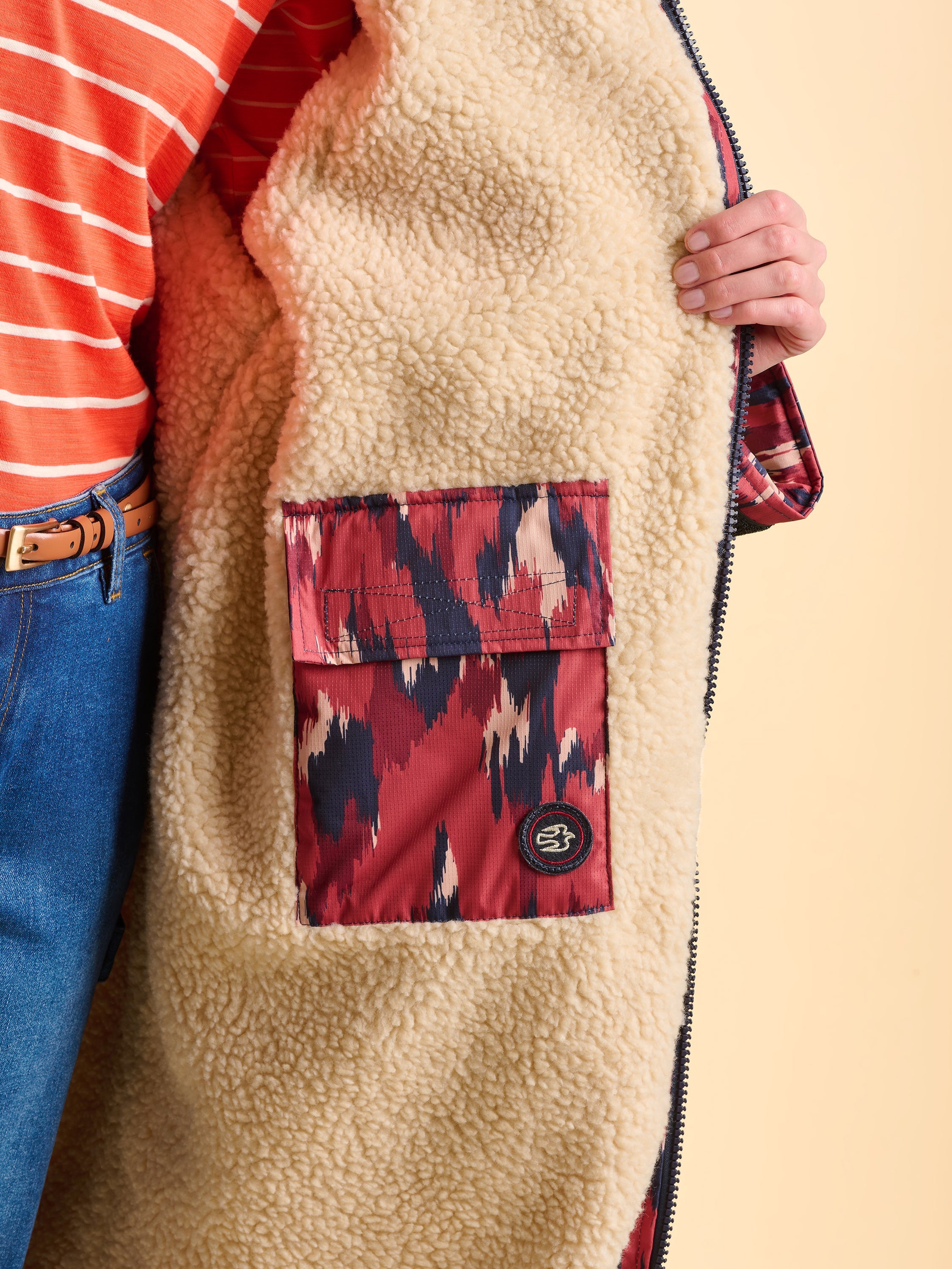 Almer Chinook Changing Robe