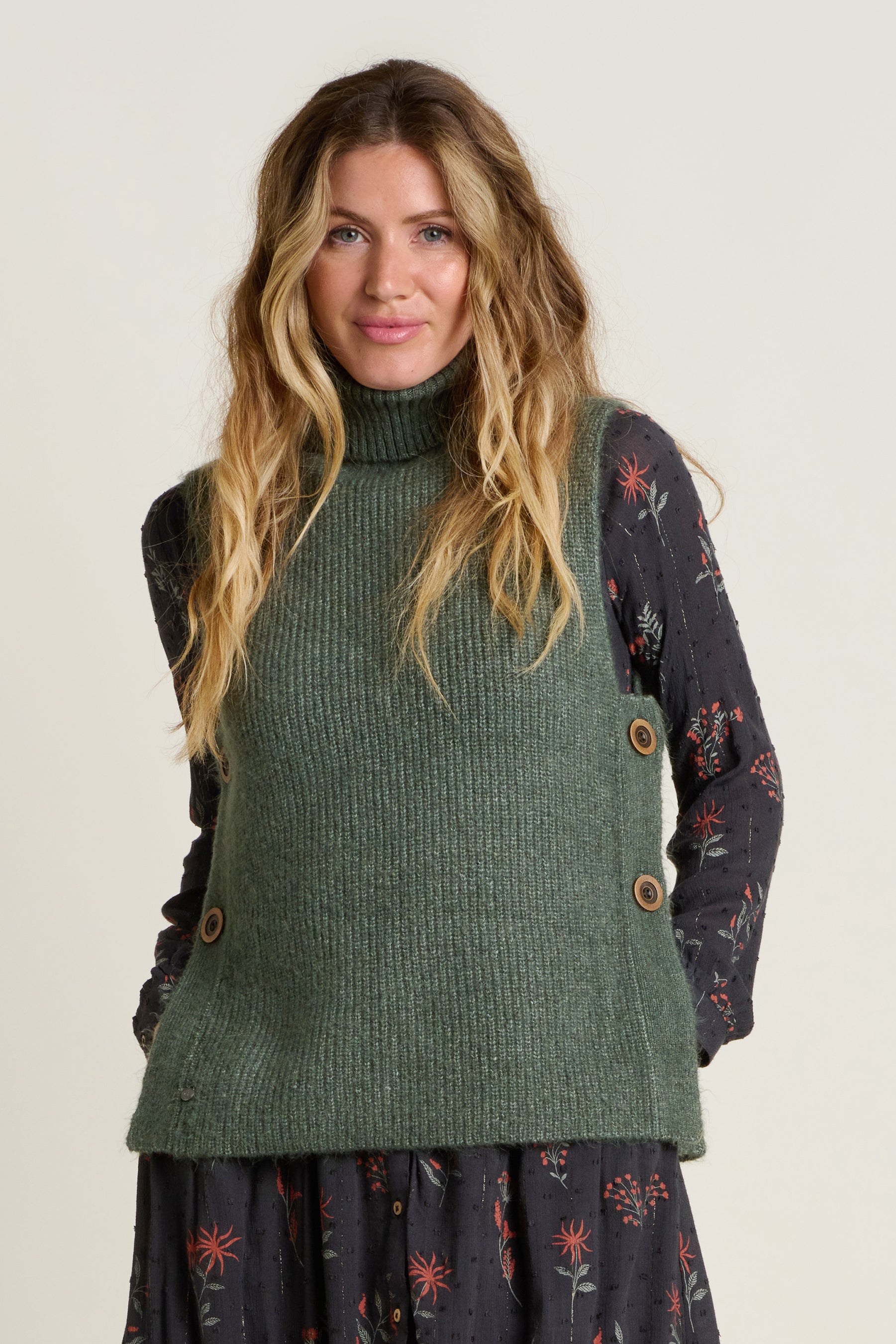 Women's Khaki Button Side Knitted Vest | Brakeburn